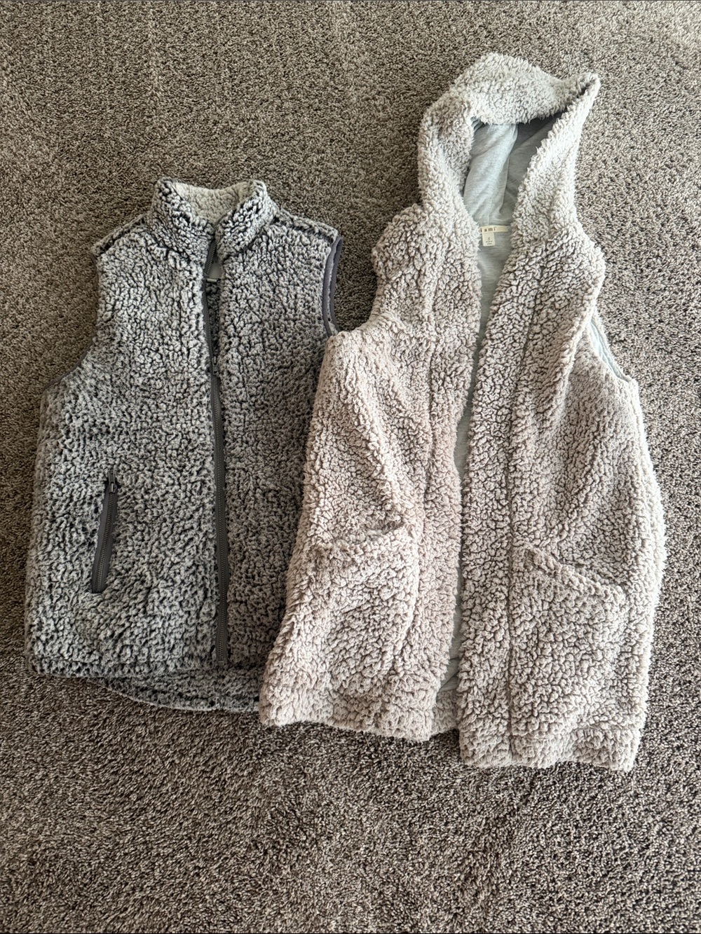 Women’ Cozy Sherpa Vest - Light Gray and Light Brown/Tan